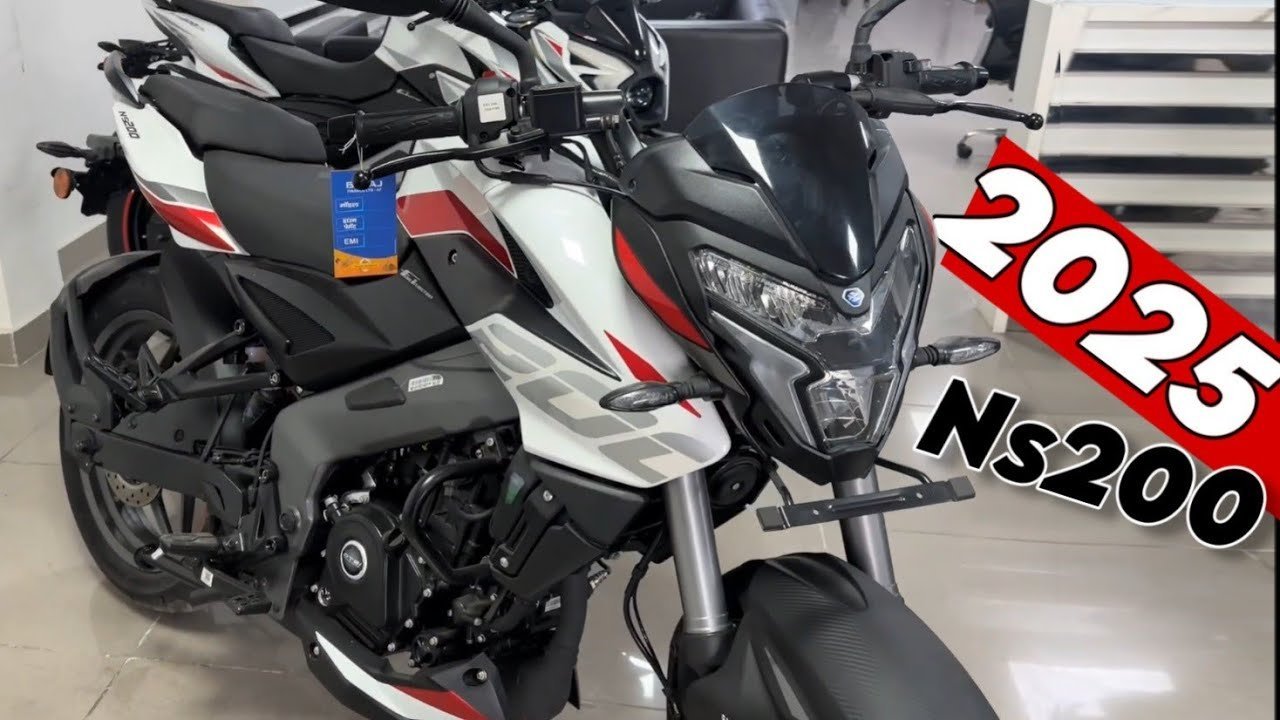 Bajaj Pulsar NS 200: Has Left Everyone Behind With Its Amazing Power, 65kmpl Mileage And Unique Design